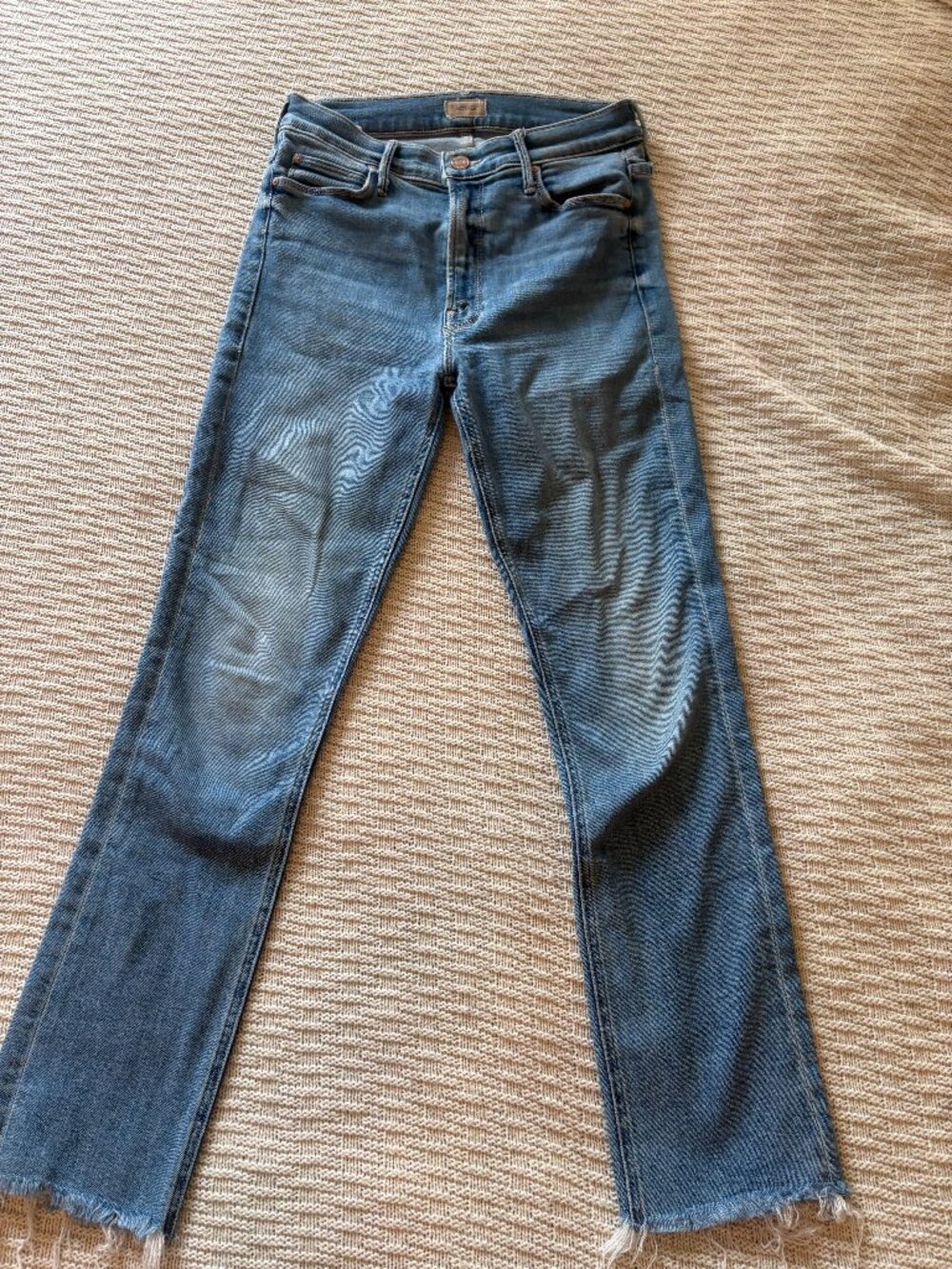 Mother light denim mid rise dazzler ankle fray size 28